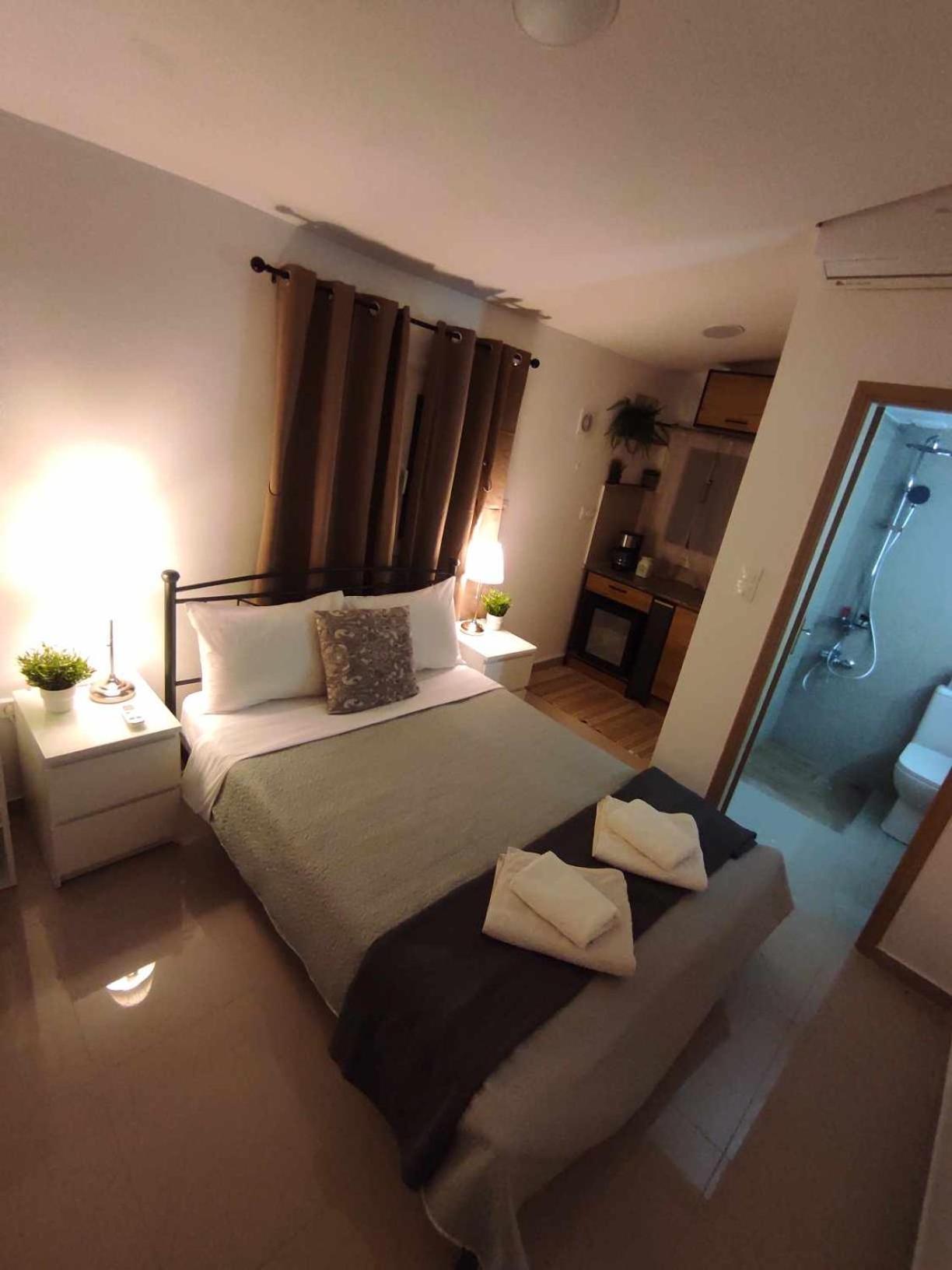 Johnson House Apartment Rafina  Bagian luar foto