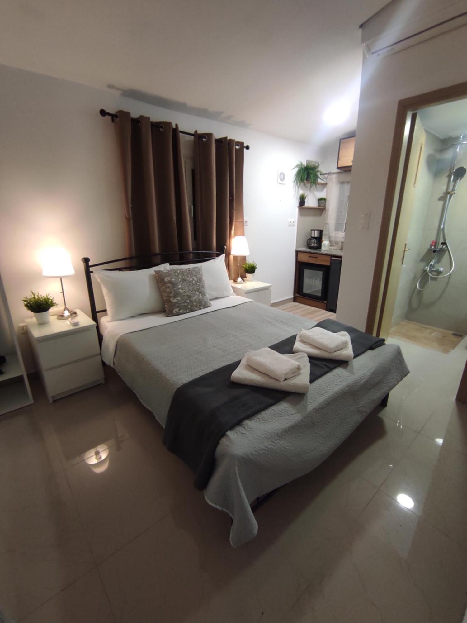 Johnson House Apartment Rafina  Bagian luar foto