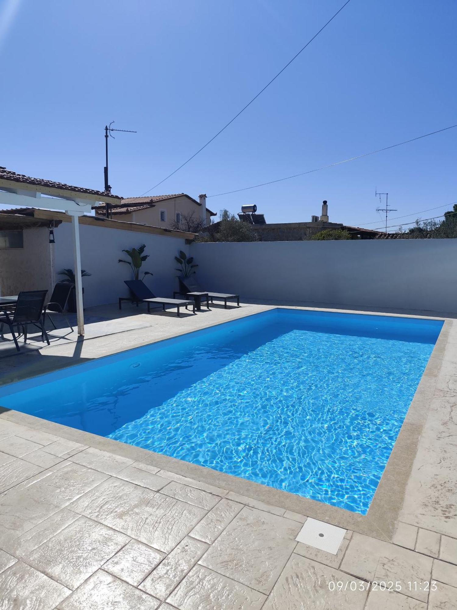 Johnson House Apartment Rafina  Bagian luar foto