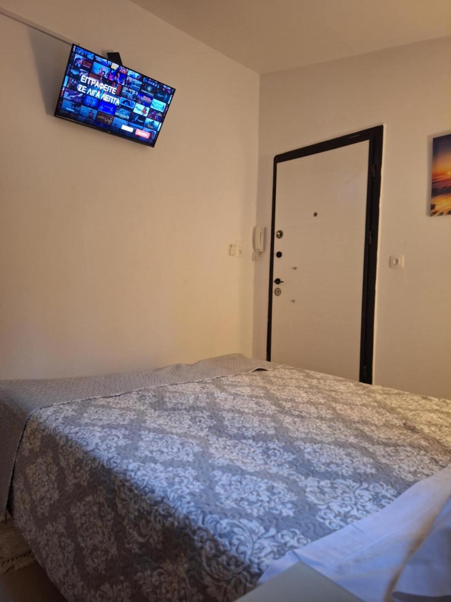 Johnson House Apartment Rafina  Bagian luar foto