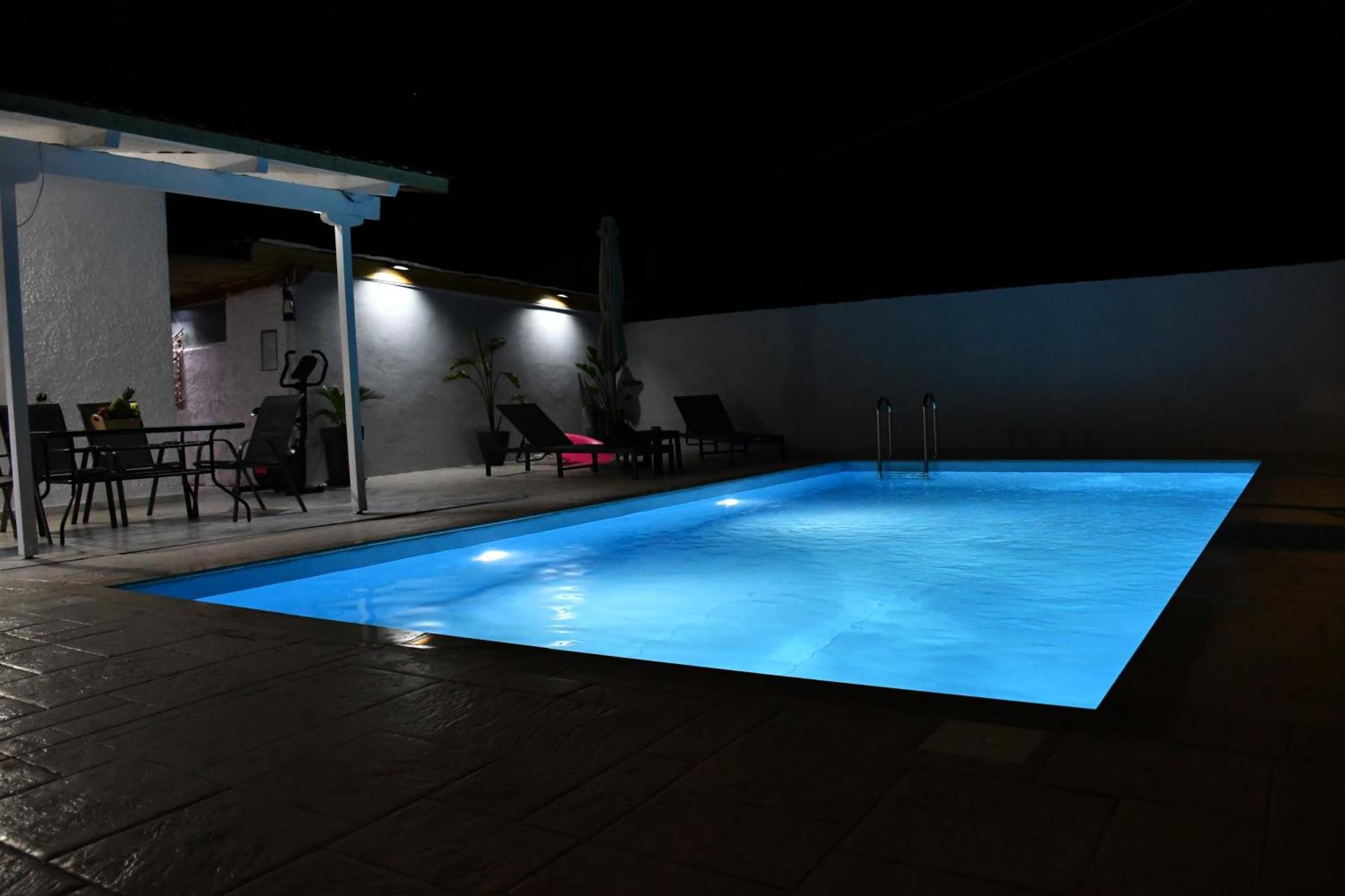 Johnson House Apartment Rafina  Bagian luar foto