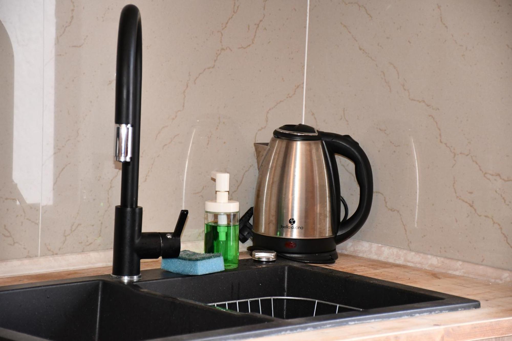 Johnson House Apartment Rafina  Bagian luar foto